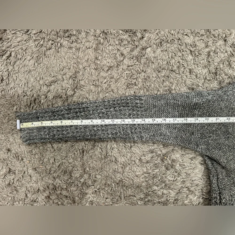 American Eagle grey sweater - Picture 5 of 5
